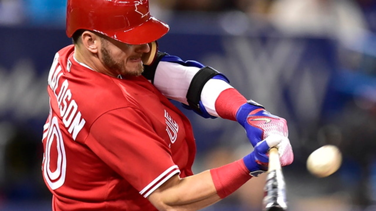 Smoak, Donaldson homer to rally Blue Jays over Yankees 3-2 (Jun 04, 2017)